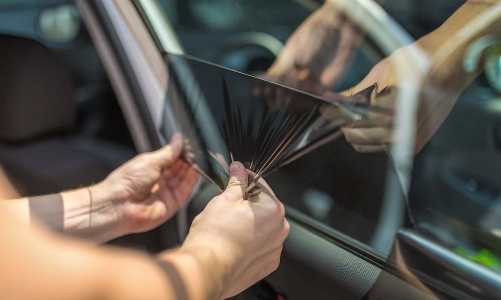 How to remove tint from car windows